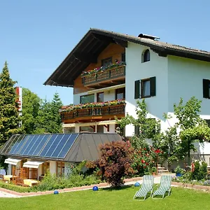  לינה וארוחת בוקר Haus Salzburgblick